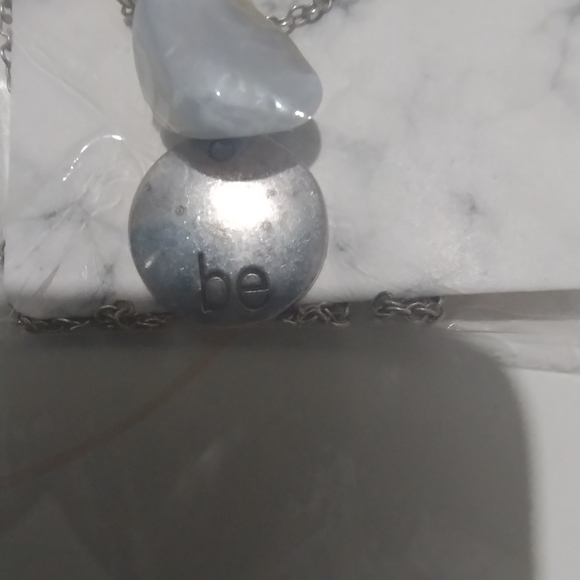 Be raw crystal handmade necklace sold as is - Picture 3 of 4